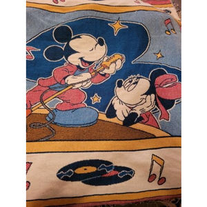 Mickey Singing Minnie Mouse Throw Tapestry Beacon Blanket